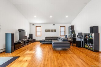 89-10 157th Ave in Queens, NY - Building Photo - Building Photo