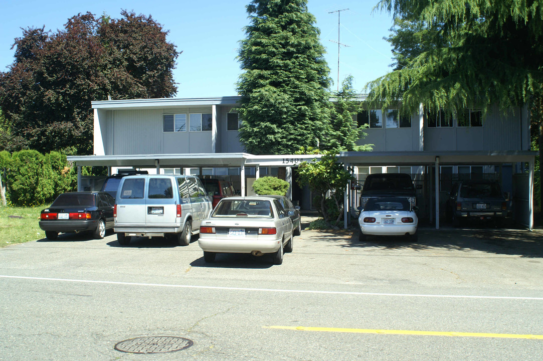 15404 10th Ave SW in Burien, WA - Building Photo