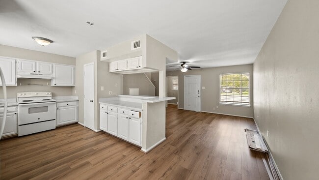 property at 2533 S Washington Ave