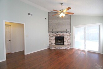 8154 Treetop Ln, Unit 161-17 in Pensacola, FL - Building Photo - Building Photo