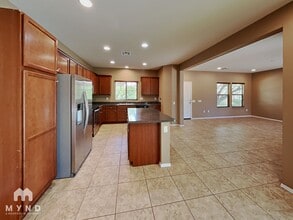 10991 E Midnight Moon Ln in Tucson, AZ - Foto de edificio - Building Photo