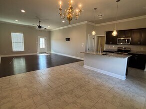 350 Hendry Dr in Bossier City, LA - Building Photo - Building Photo