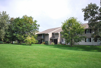 Fairways of Naperville in Naperville, IL - Building Photo - Building Photo