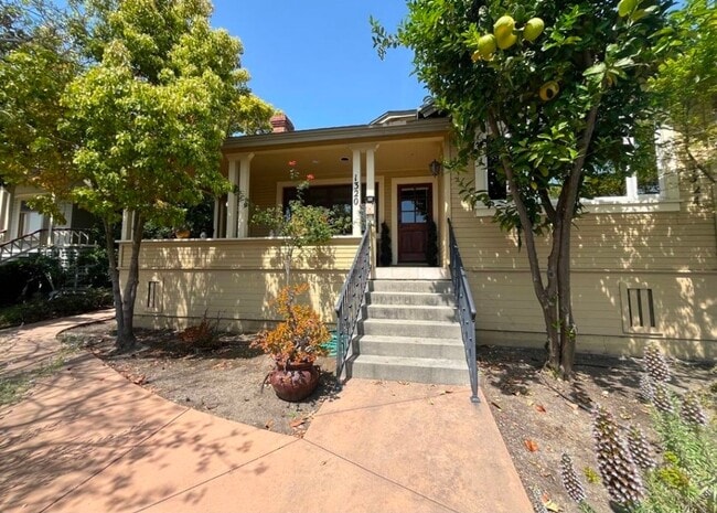 1320 Palm St in San Luis Obispo, CA - Building Photo - Building Photo