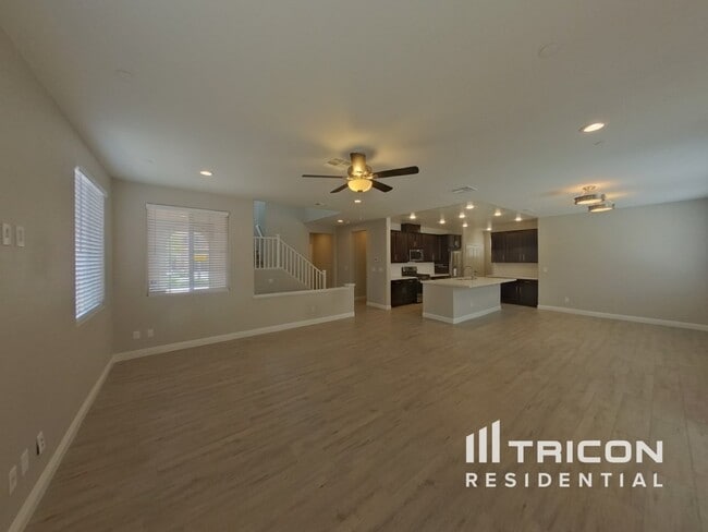 804 Condor Creek Ct in North Las Vegas, NV - Building Photo - Building Photo
