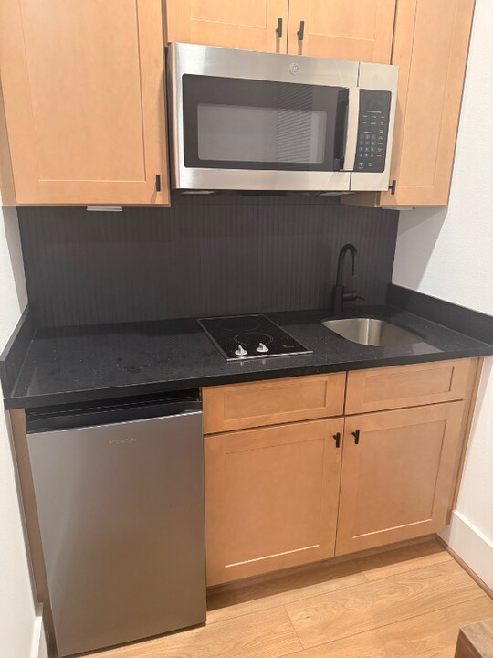 1901 S Victory St in Houston, TX - Building Photo