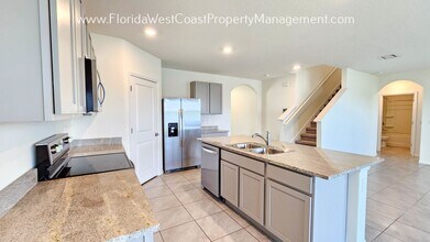 5104 Sultana Cv in Bradenton, FL - Building Photo - Building Photo