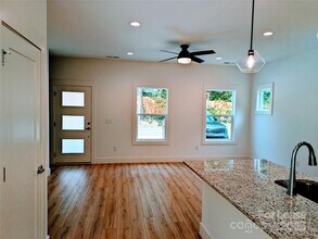 26 Cub Rd in Asheville, NC - Building Photo - Building Photo