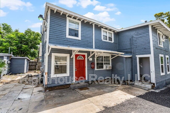 113 S Grove St in Eustis, FL - Building Photo - Building Photo