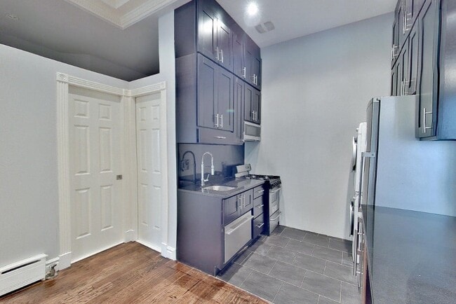 232 W 14th St
