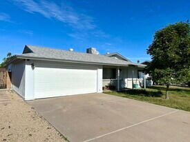 2040 E Minton Dr in Tempe, AZ - Building Photo