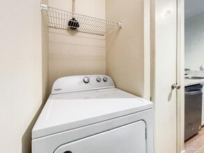 601 E Burgess Rd in Pensacola, FL - Building Photo - Building Photo