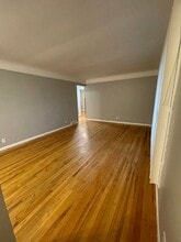 1410 Saunders Crescent in Ann Arbor, MI - Building Photo - Building Photo