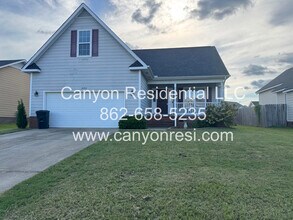 2220 Chasewater Rd in Fayetteville, NC - Building Photo - Building Photo