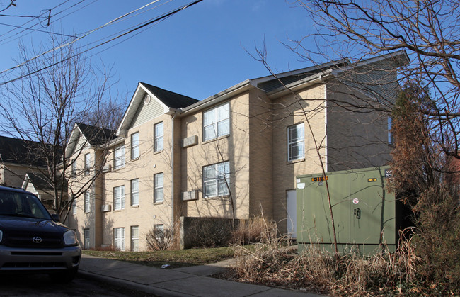 3067 O'Bryon St in Cincinnati, OH - Building Photo - Building Photo