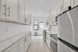 145 Englewood Ave, Unit 4 in Boston, MA - Building Photo - Building Photo