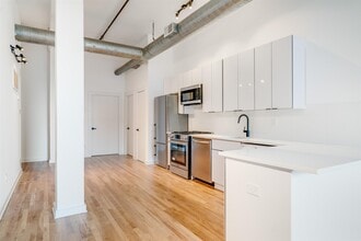 1015 Clinton St in Hoboken, NJ - Building Photo - Building Photo
