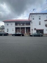 4 Spring Garden St in Lansford, PA - Building Photo - Building Photo