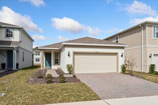 17504 Saw Palmetto Ave in Clermont, FL - Building Photo