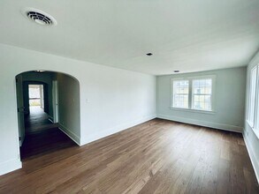 1144 S Spring St in Springfield, IL - Building Photo - Building Photo