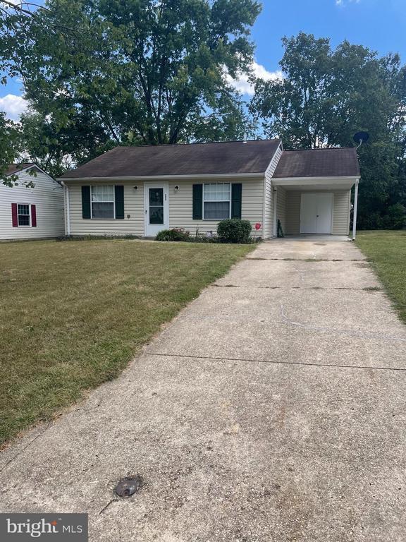 property at 2409 York Ct