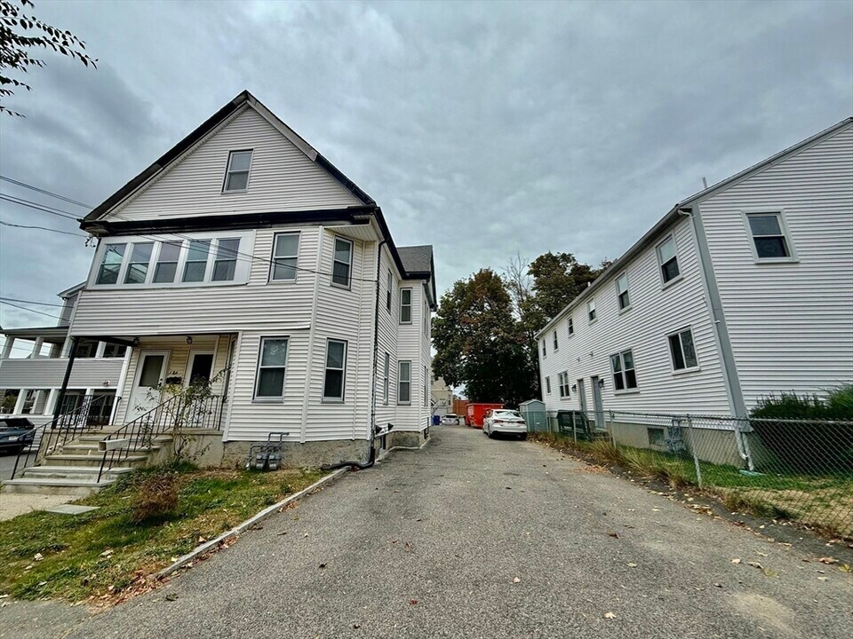 186-188 Arlington St in Quincy, MA - Building Photo