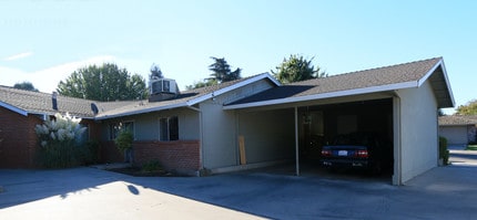 3305 #'s A-D Windmill Dr in Manteca, CA - Building Photo - Building Photo