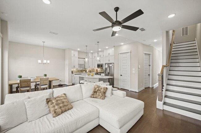 property at 10936 Keaton Landing Dr