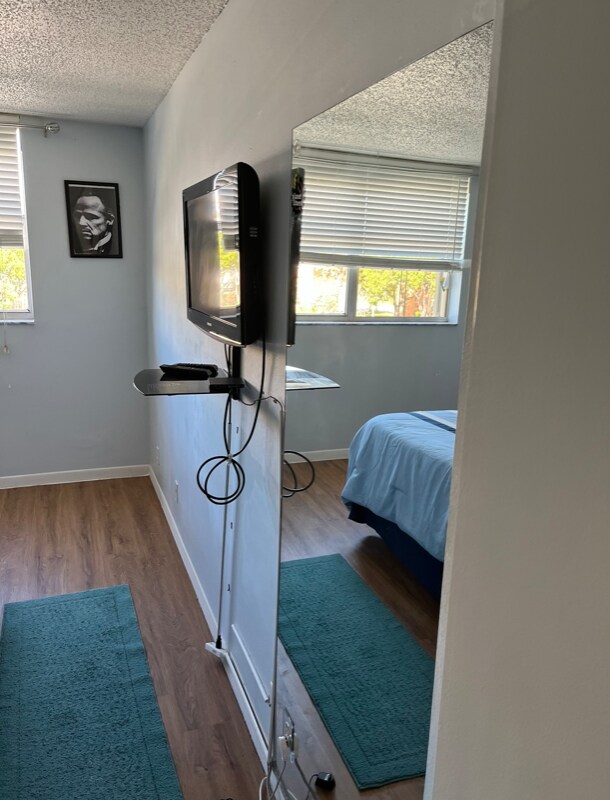 500 Executive Center Dr in West Palm Beach, FL - Foto de edificio - Building Photo