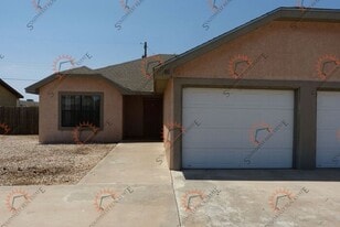 901 Stanton Pl in Clovis, NM - Building Photo