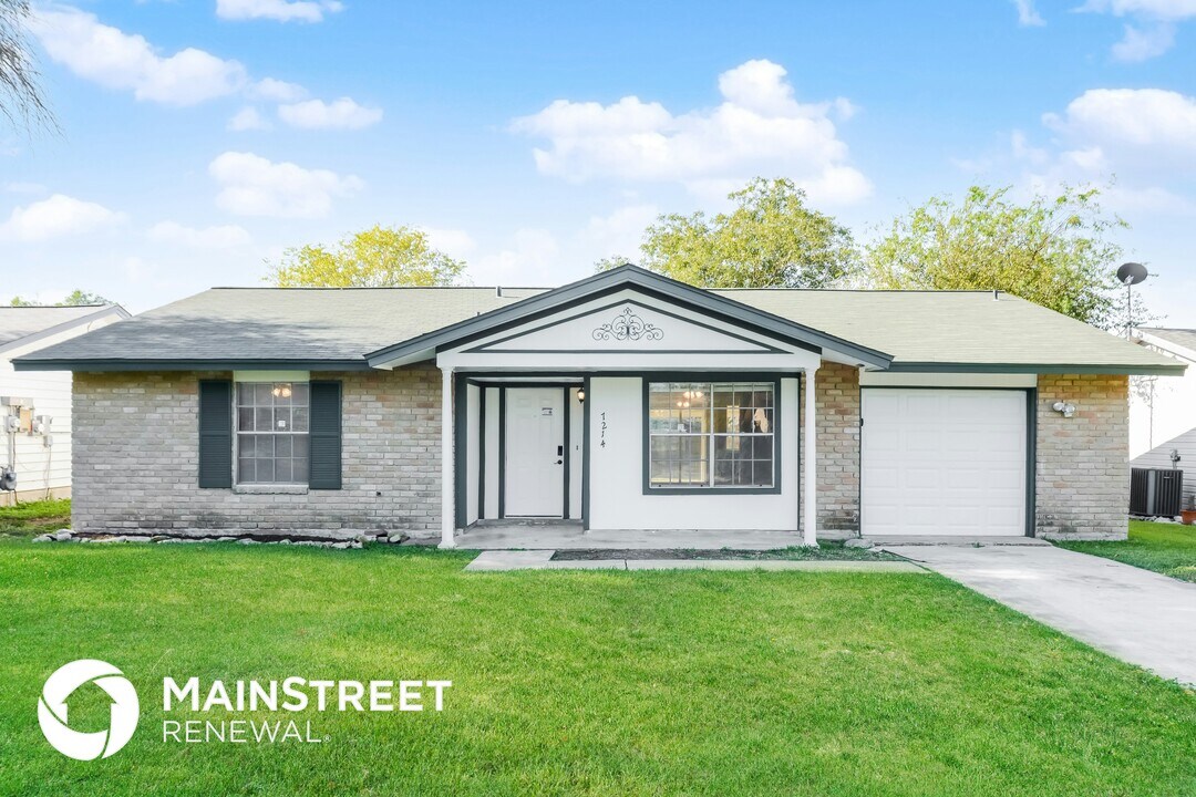 7214 Glen Hill Dr in San Antonio, TX - Building Photo