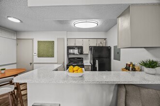 The View on Fox Creek in Lewisville, TX - Foto de edificio - Building Photo