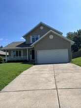 1504 W Highpoint Cir in Springfield, MO - Building Photo - Building Photo