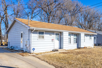 800-828 Hartford Ave in Des Moines, IA - Foto de edificio - Building Photo