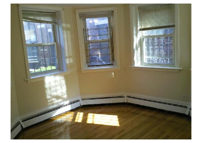 126 Warren St, Unit G2