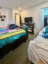 326 Hammond St, Unit 401 in Chestnut Hill, MA - Foto de edificio - Building Photo