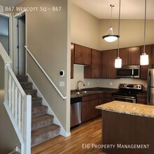 867 Wescott Square in St. Paul, MN - Building Photo - Building Photo
