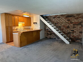 5104 Rhode Island Dr in Sacramento, CA - Building Photo - Building Photo