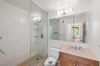 303 Greenwich St in New York, NY - Foto de edificio - Building Photo