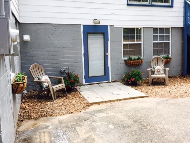 914 Pecan St, Unit B in Clarkston, GA - Foto de edificio - Building Photo