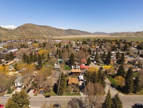 285 E Simpson Ave in Jackson, WY - Building Photo - Building Photo