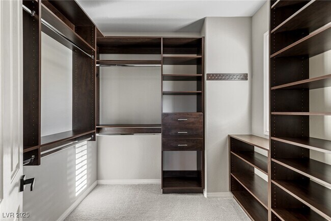 property at 1426 Foothills Village Dr