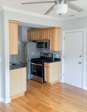 628 W Roscoe St, Unit 3N in Chicago, IL - Foto de edificio - Building Photo