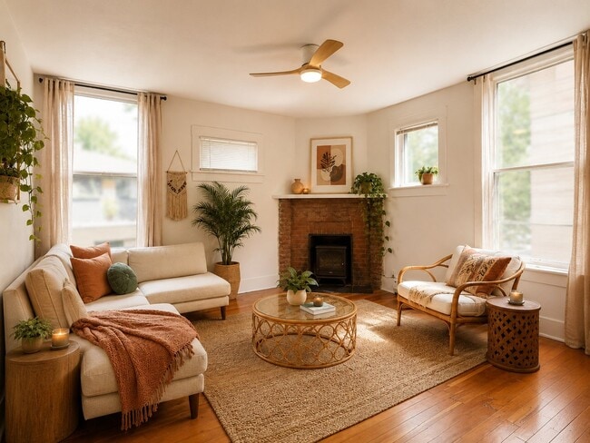 property at 2024 W Pacific Ave