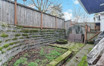 217 23rd ave, Unit B in Seattle, WA - Foto de edificio - Building Photo