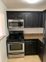14500 SW 88th Ave, Unit 217 in Palmetto Bay, FL - Building Photo