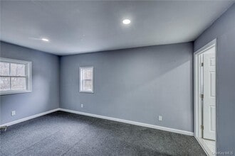 42 Lime Kiln Rd in Port Jervis, NY - Building Photo - Building Photo