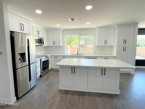 4619 W Buffalo St in Chandler, AZ - Building Photo - Building Photo
