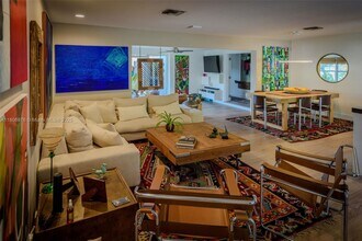 1251 SW 11th Terrace in Boca Raton, FL - Building Photo - Building Photo