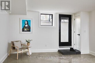 31 Roslin Ave in Toronto, ON - Building Photo - Building Photo